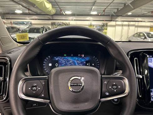 Certified 2026 Volvo XC40 B5 Plus AWD/4WD image 12