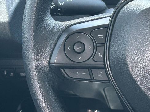 Used 2025 Toyota Corolla LE image 24