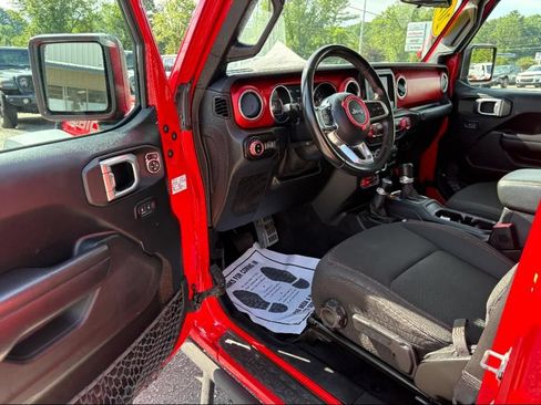 Used 2020 Jeep Gladiator Rubicon AWD/4WD image 14