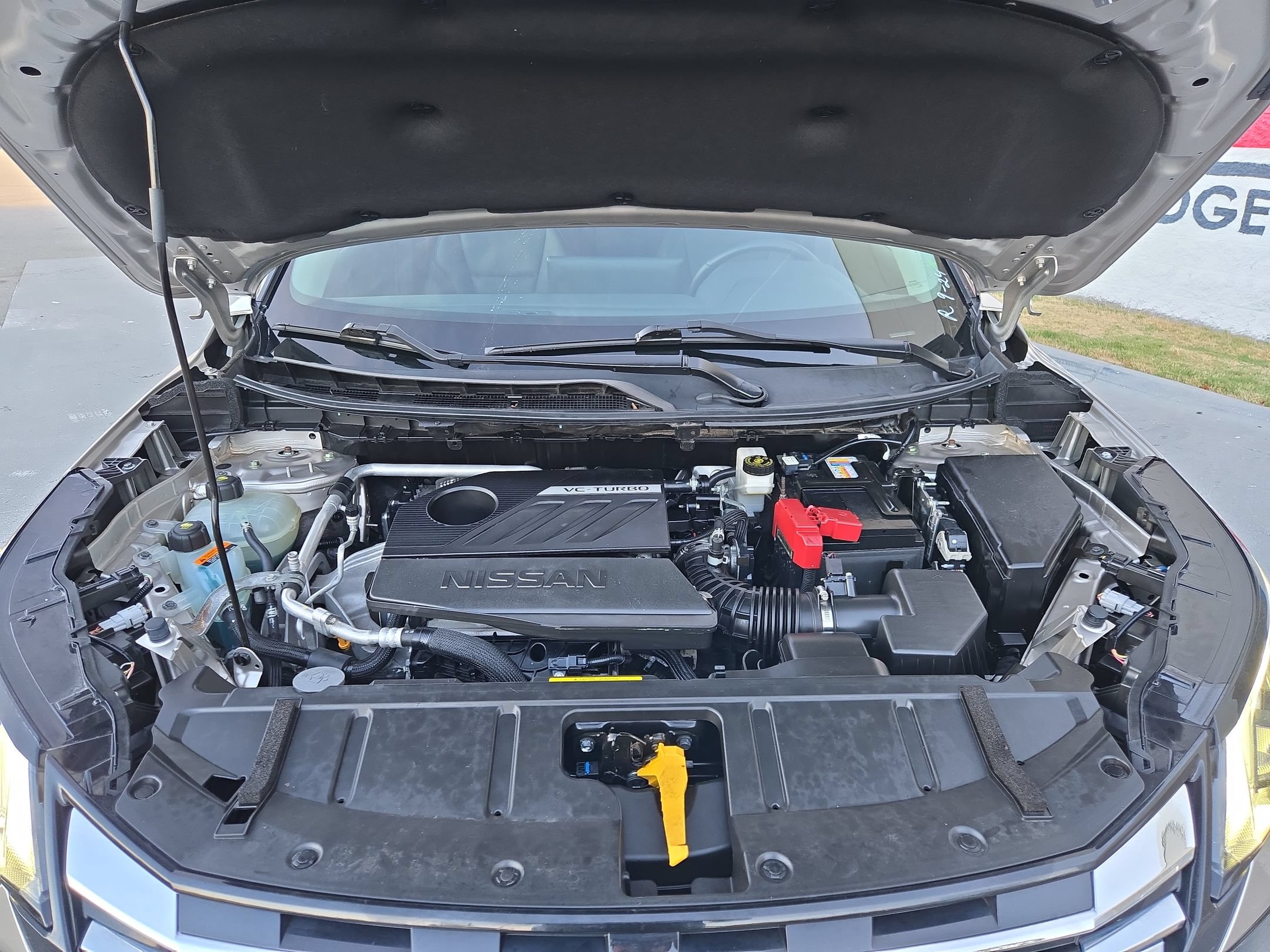 Used 2024 Nissan Rogue SL AWD/4WD image 19