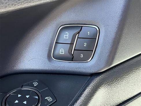 Used 2020 Ford Expedition Limited image 26