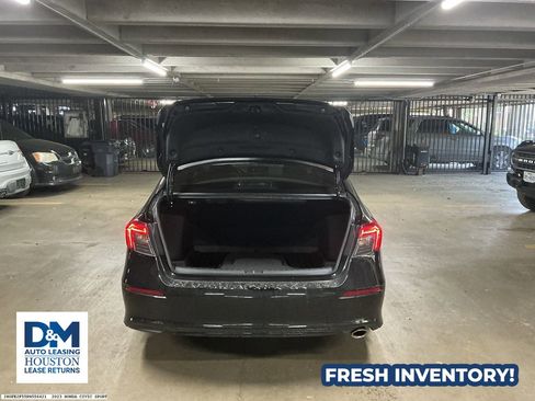 Used 2023 Honda Civic Sport image 6