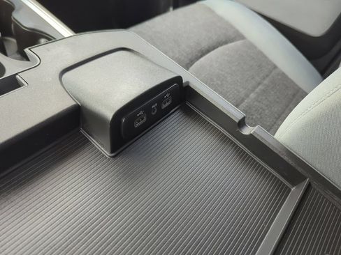 Used 2019 RAM 1500 Big Horn AWD/4WD image 23