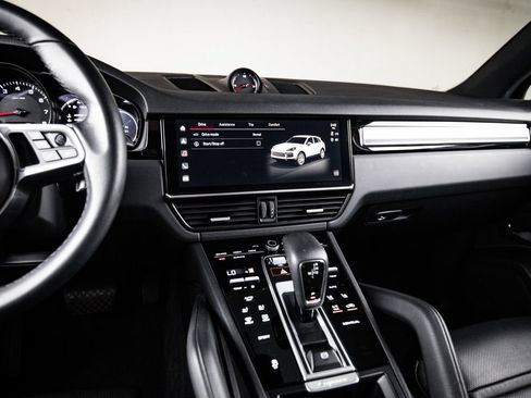 Certified 2023 Porsche Cayenne Platinum Edition AWD/4WD image 19