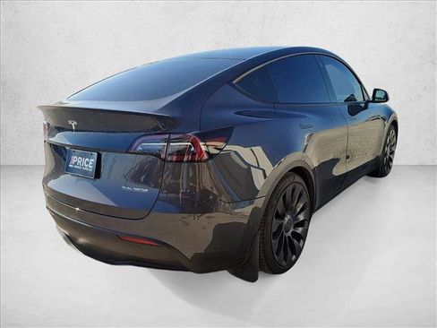 Used 2022 Tesla Model Y Performance image 5