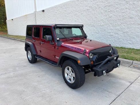 Used 2012 Jeep Wrangler Unlimited Rubicon w/ Connectivity Group AWD/4WD image 6