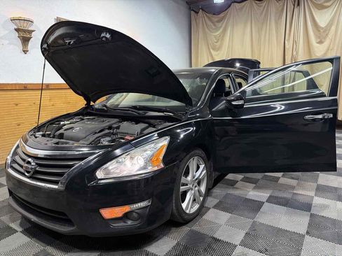 Used 2015 Nissan Altima 3.5 SL image 10