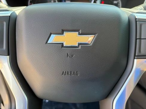 Used 2021 Chevrolet Blazer LT FWD image 19