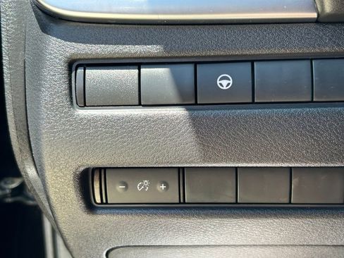 Used 2021 Nissan Rogue SV FWD image 24