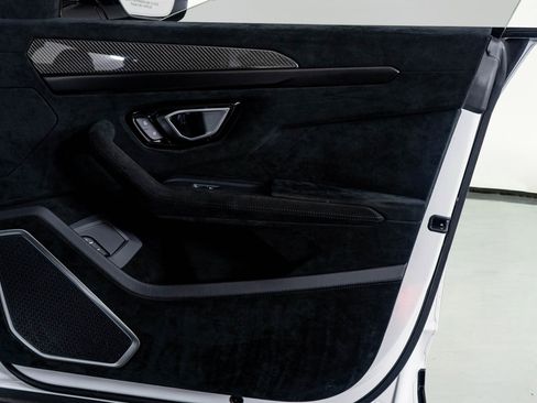 Used 2023 Lamborghini Urus Performante image 47