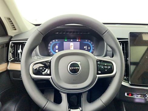 New 2025 Volvo XC90 B6 Plus w/ Protection Package Premier image 21