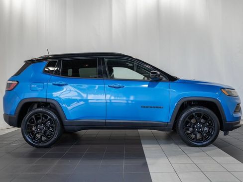Certified 2022 Jeep Compass Latitude AWD/4WD image 3