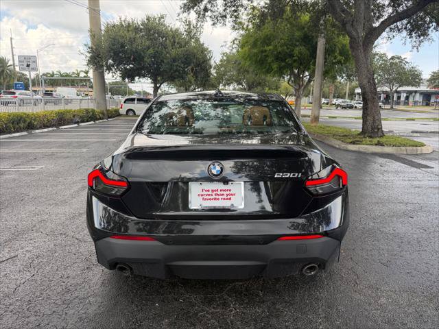 Used 2022 BMW 230i Coupe w/ Convenience Package RWD image 6