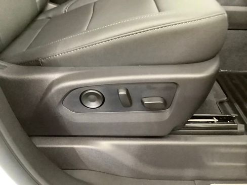 New 2026 Chevrolet Silverado 2500 LTZ w/ LTZ Convenience Package image 25