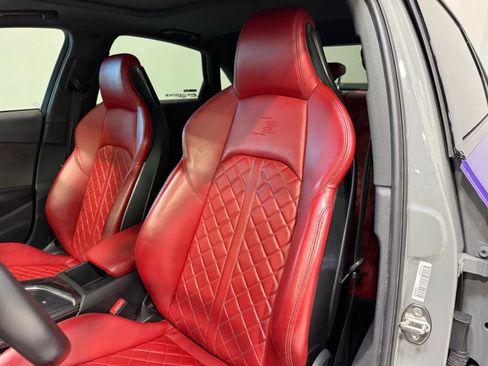 Used 2019 Audi S4 Prestige w/ Prestige Package image 25