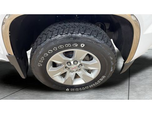 Used 2017 GMC Canyon SLE AWD/4WD image 20
