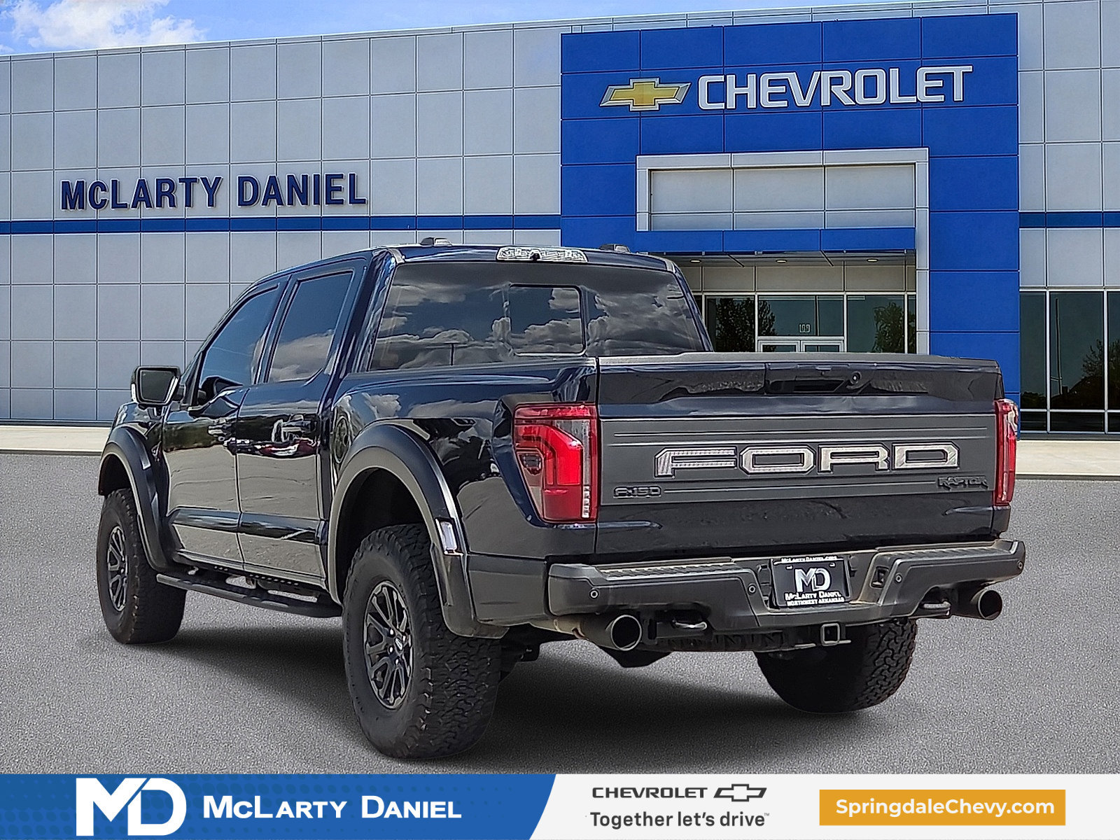 Used 2025 Ford F150 Raptor AWD/4WD image 4