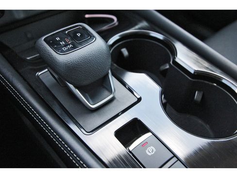 Used 2025 Nissan Rogue Platinum w/ Tech Package FWD image 28