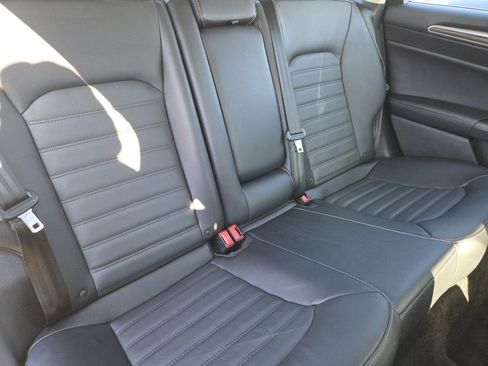 Used 2017 Ford Fusion Energi SE image 30