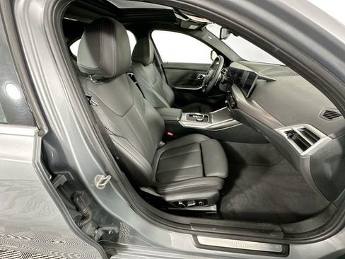 Used 2025 BMW 330i xDrive Sedan w/ Convenience Package image 28