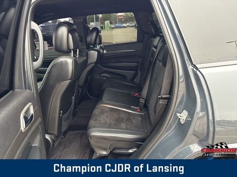 Used 2017 Jeep Grand Cherokee Altitude image 20