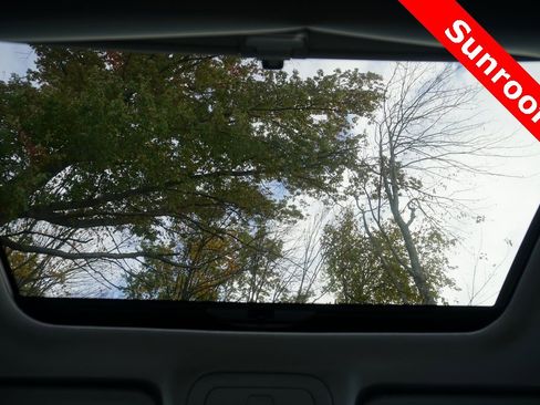 Used 2017 GMC Acadia SLT image 22