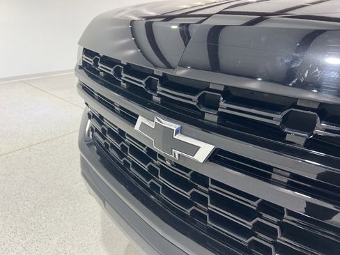 Used 2023 Chevrolet Suburban Z71 w/ Luxury Package image 29