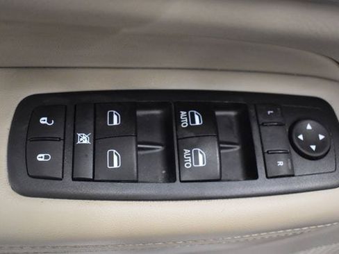 Used 2017 Jeep Grand Cherokee Limited w/ Luxury Group II AWD/4WD image 21