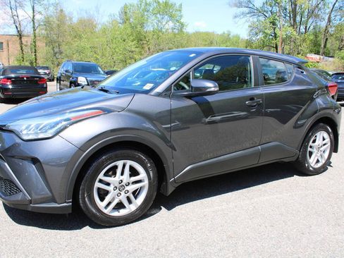 Used 2021 Toyota C-HR LE FWD image 13