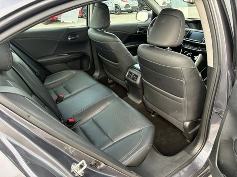 Used 2017 Honda Accord EX-L image 32