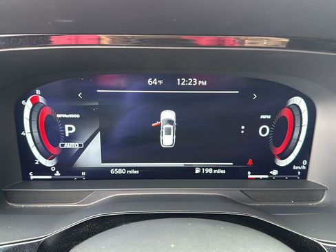 Used 2024 Nissan Pathfinder Platinum w/ Cargo Package image 24