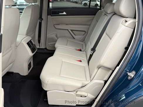 Used 2019 Volkswagen Atlas SE w/ Towing Package image 11