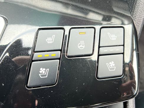 Used 2023 Kia Sportage SX image 17