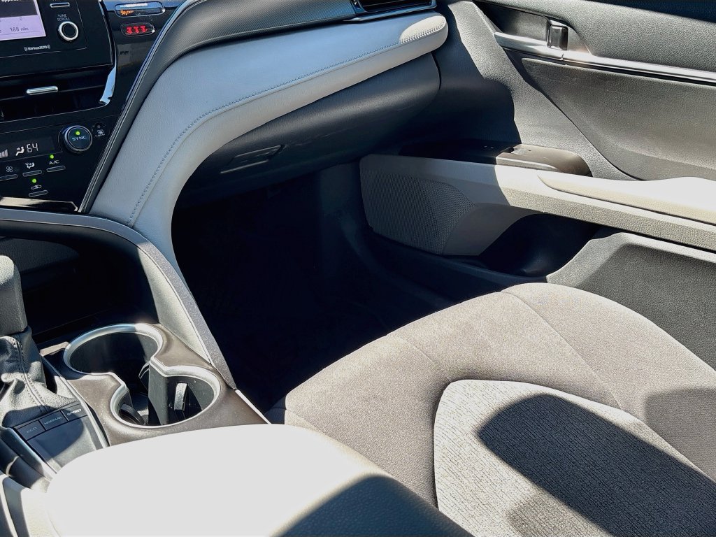 Used 2024 Toyota Camry LE FWD image 22