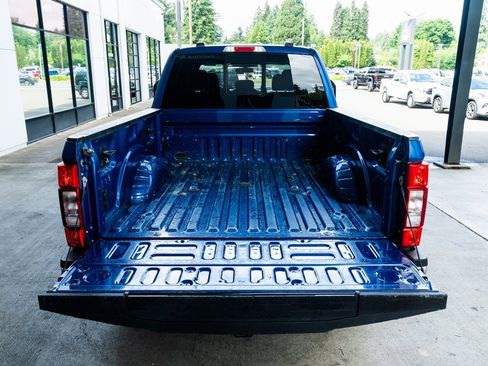 Used 2022 Ford F350 Lariat w/ Chrome Package image 7