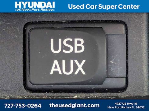 Used 2012 Toyota Highlander 4WD w/ Tech Pkg image 29