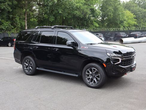 Used 2021 Chevrolet Tahoe Z71 w/ Z71 Signature Package AWD/4WD image 13