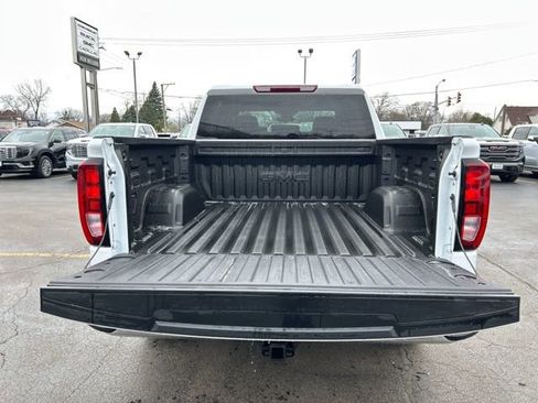 New 2026 GMC Sierra 1500 SLE image 10
