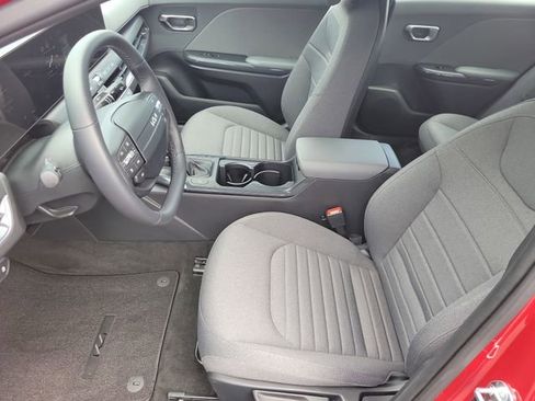 Used 2025 Kia K4 EX FWD image 16