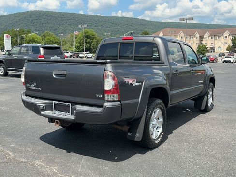 Used 2012 Toyota Tacoma 4x4 Double Cab w/ TRD Sport Pkg image 7