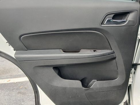 Used 2016 Chevrolet Equinox LS FWD image 20