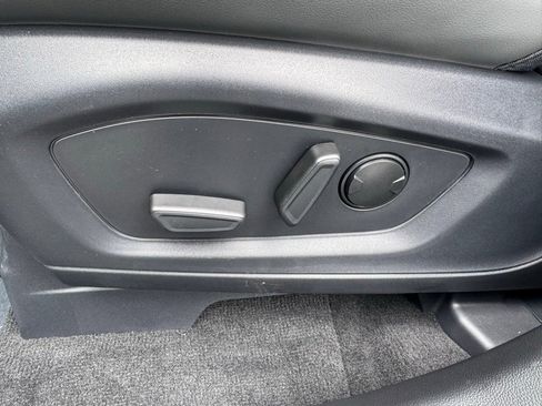 New 2025 Ford Explorer Active w/ Active Comfort Package image 21