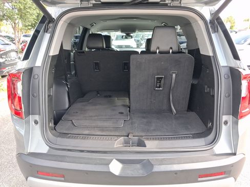 Used 2023 GMC Acadia SLT FWD image 5