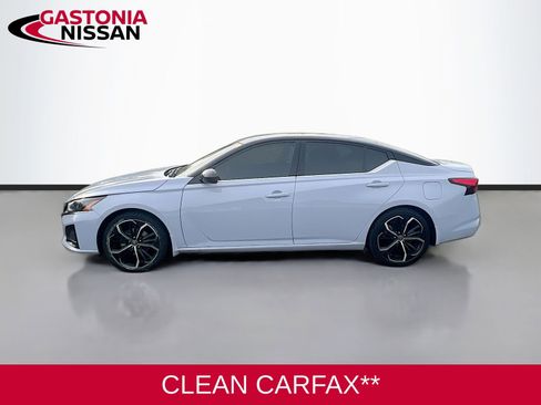 Used 2024 Nissan Altima 2.5 SR w/ SR Premium Package image 5