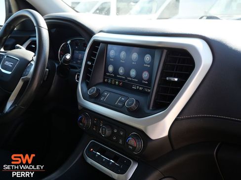 Used 2022 GMC Acadia SLE image 20