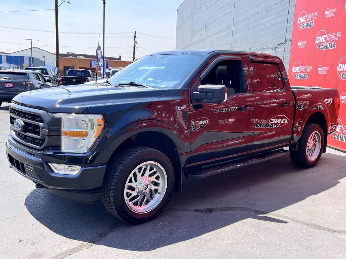 Used 2021 Ford F150 XLT w/ Equipment Group 301A Mid AWD/4WD image 3