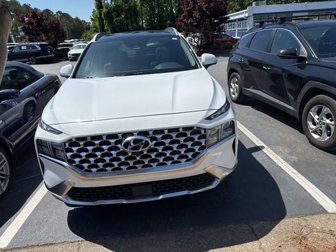 Used 2023 Hyundai Santa Fe SEL w/ Premium Package FWD image 5