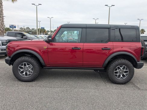 New 2025 Ford Bronco Badlands image 7