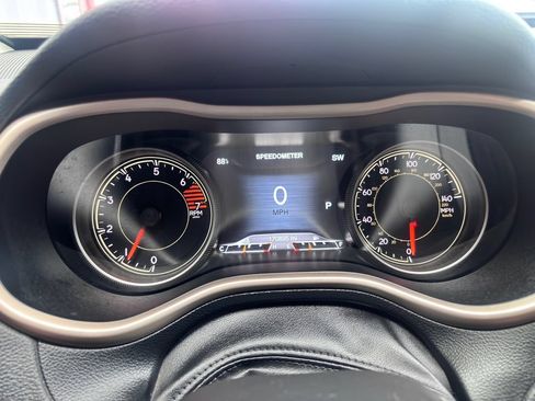 Used 2016 Jeep Cherokee High Altitude AWD/4WD image 17