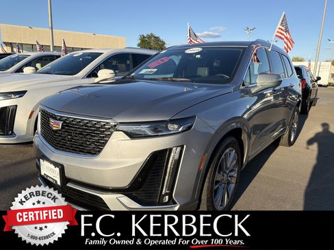 Used 2025 Cadillac XT6 Premium Luxury image 1